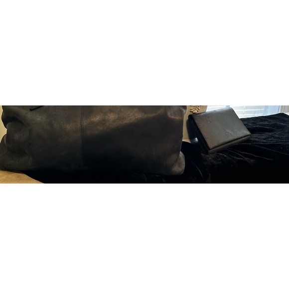 Rachel Utility Cross Bag w/ matching wallet - Picture 8 of 13